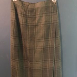 Woman’s wool wrap skirt